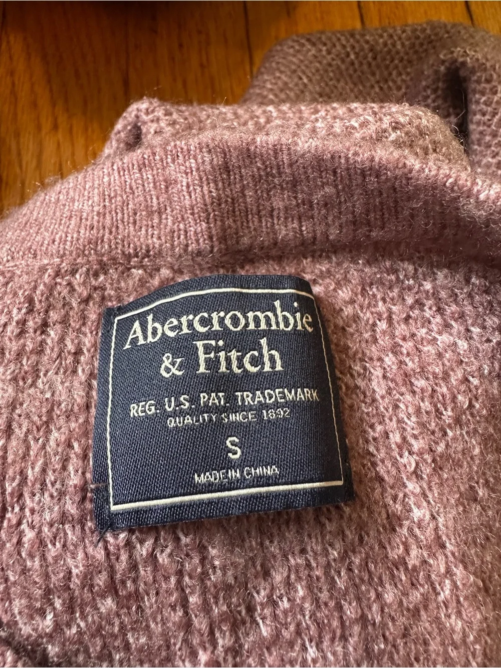 Abercrombie & Fitch Mauve Crewneck Sweater with Zip Detail size S